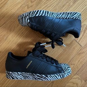 adidas Superstar Zebra size 7